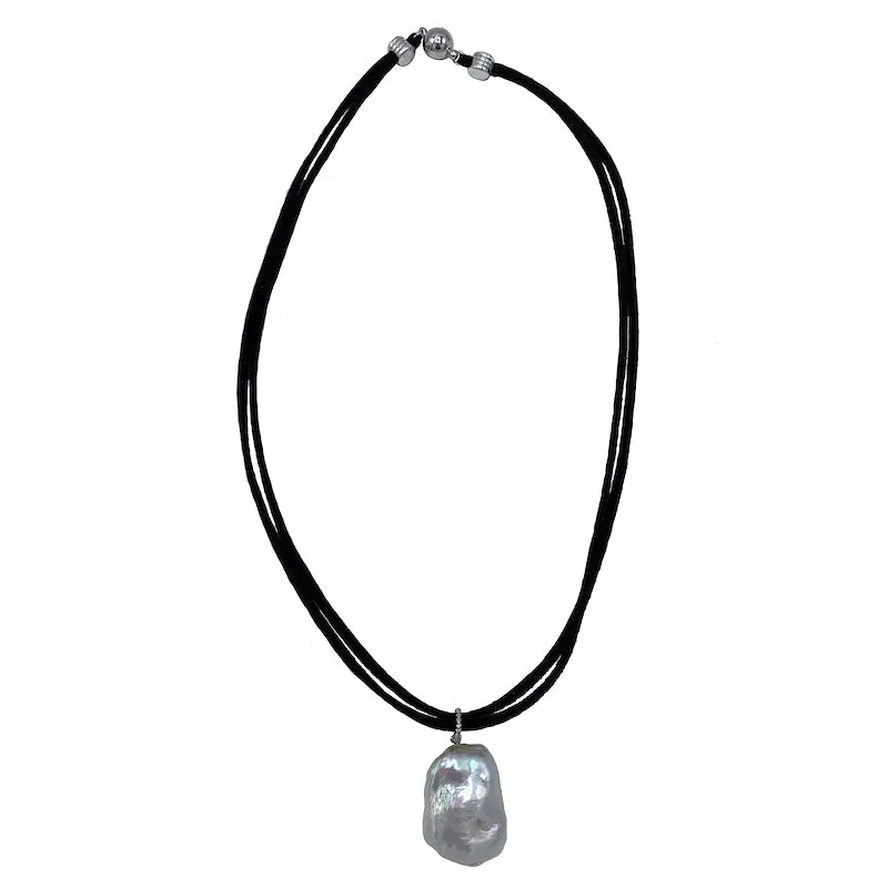 605-10 | BLACK SUEDE CHOKER w/STONE PEARL
