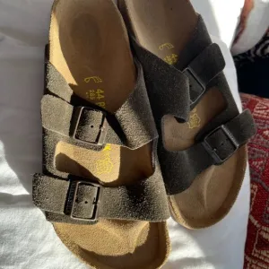 BIRKENSTOCKS