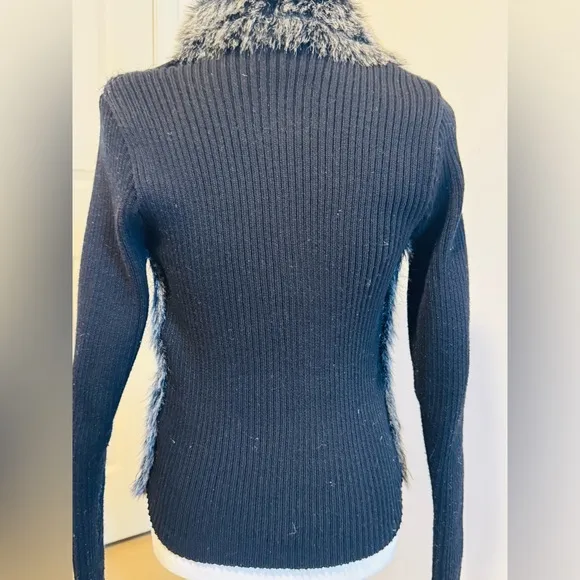 Black Suede/Sweater Cardigan with Fur collar  (M)