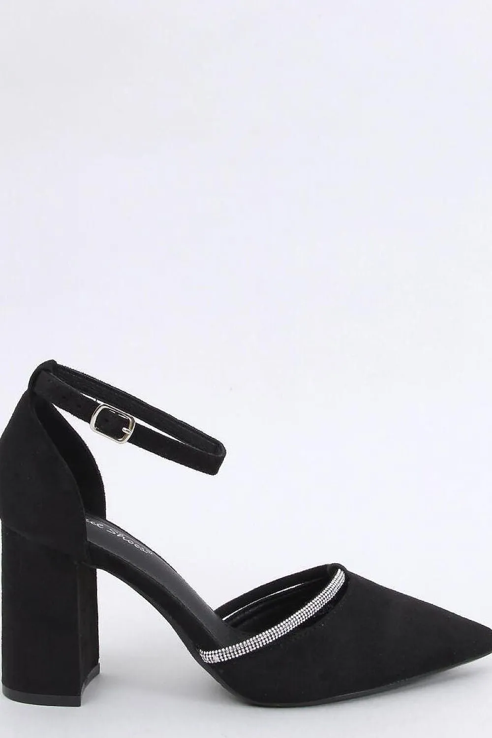 Block heel pumps