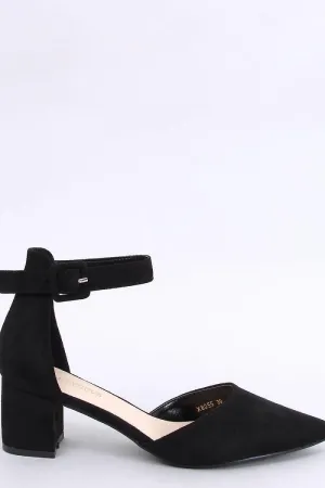 Block heel pumps