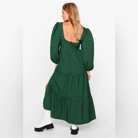 Chic Checkered Smock Maxi Dress – Size 6- Brand New