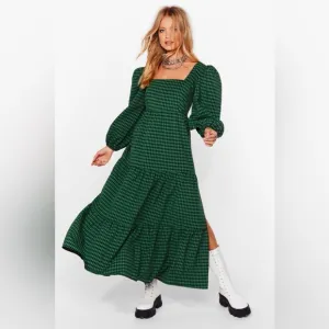 Chic Checkered Smock Maxi Dress – Size 6- Brand New