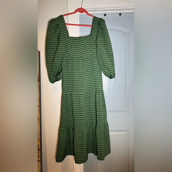 Chic Checkered Smock Maxi Dress – Size 6- Brand New