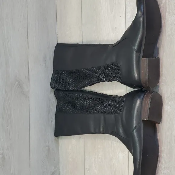 Cole Haan Womens Tall Moto Leather Booties shoes sz 9.5B