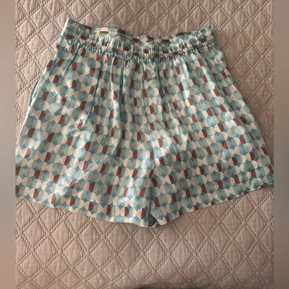 EQUIPMENT ANGELIQUE SILK SHORTS