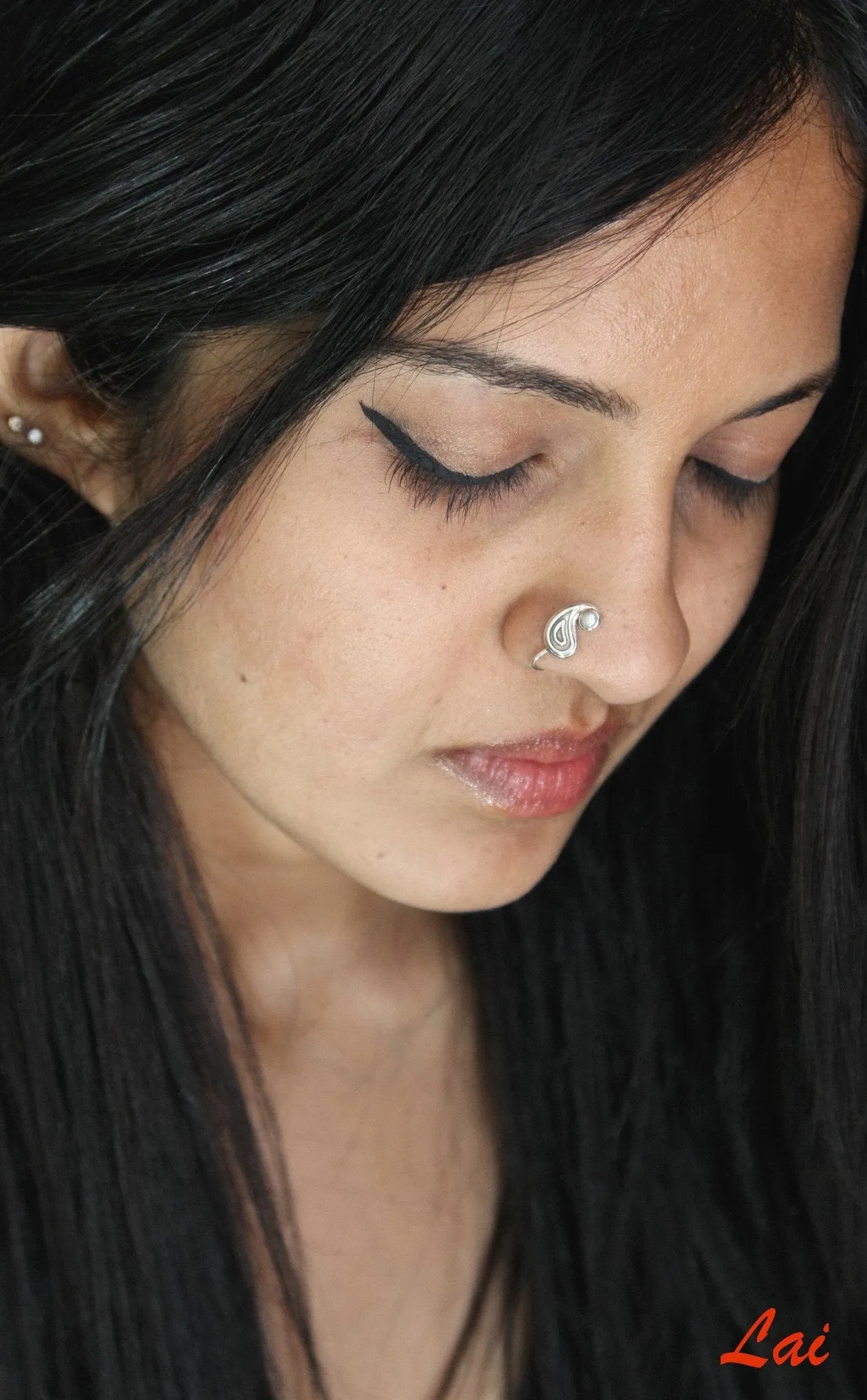 Ethereal, paisley nose pin