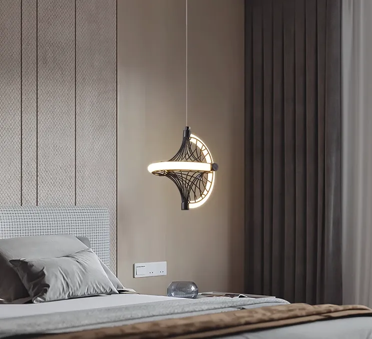 Fan-shaped Pendant Light