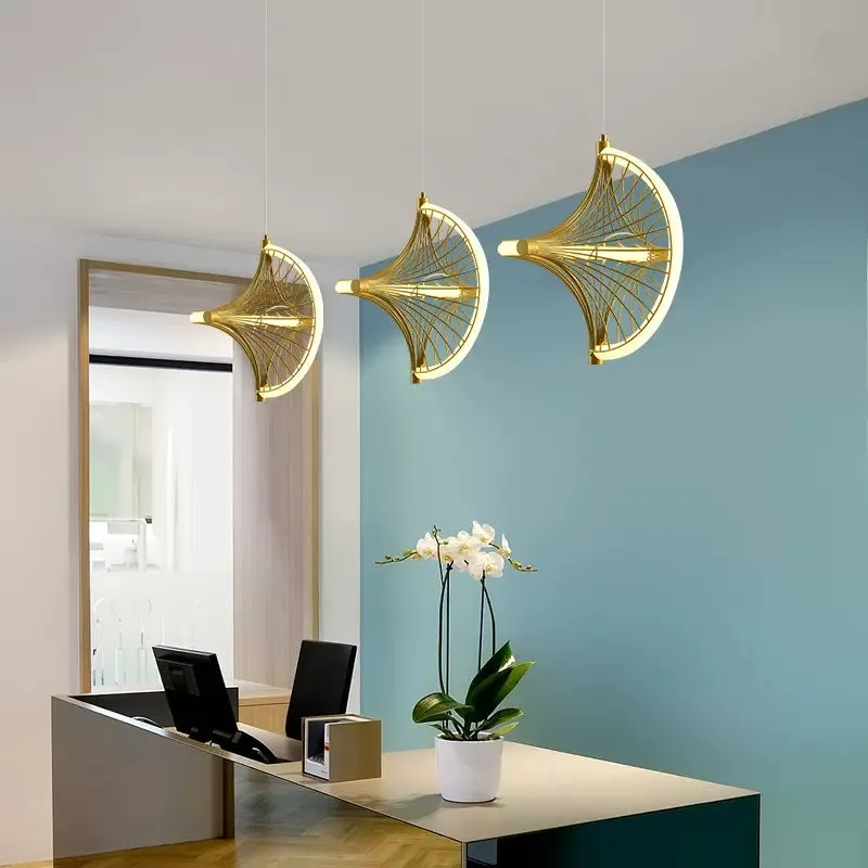 Fan-shaped Pendant Light