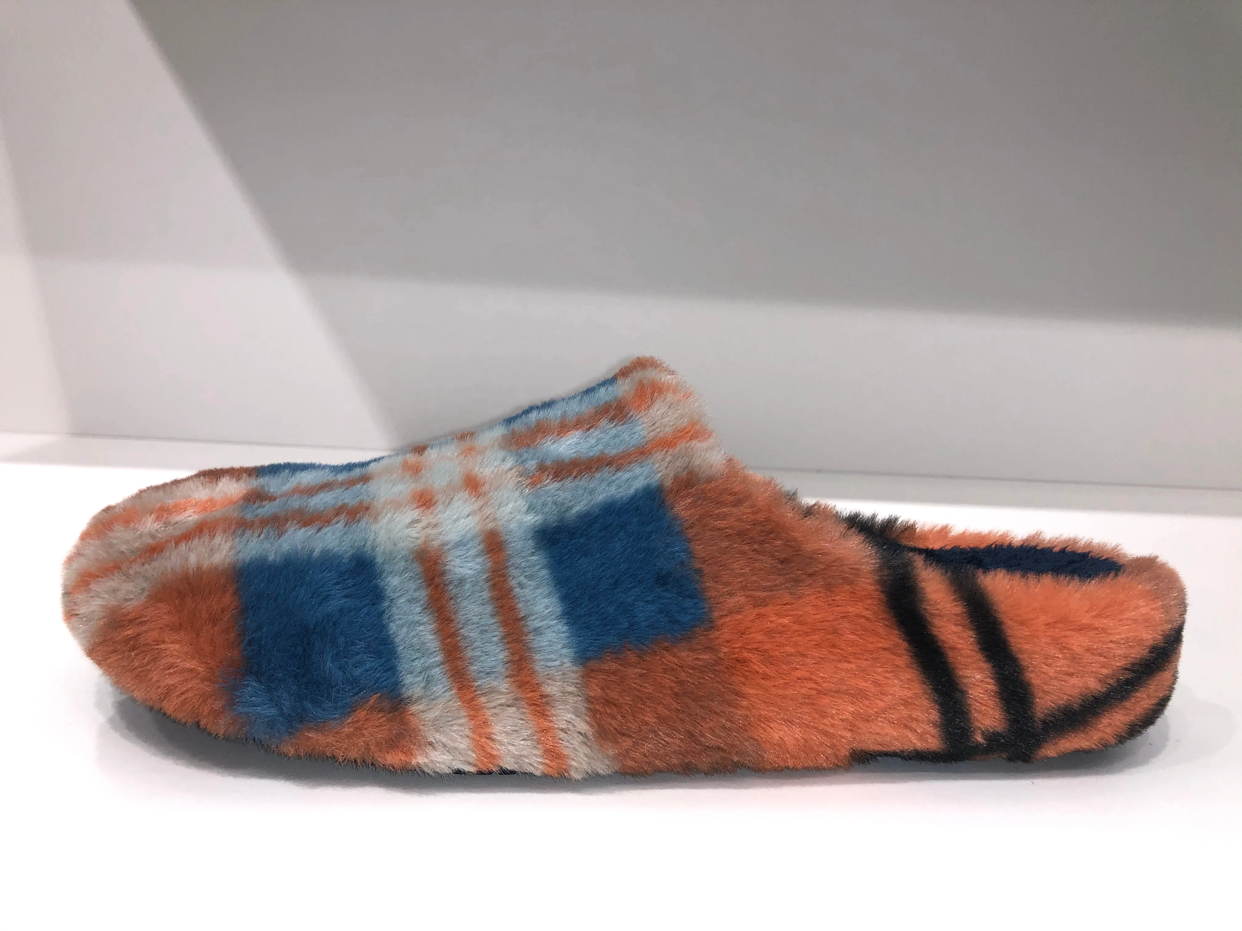 FUNKY FEATHER ORANGE WIDE FIT