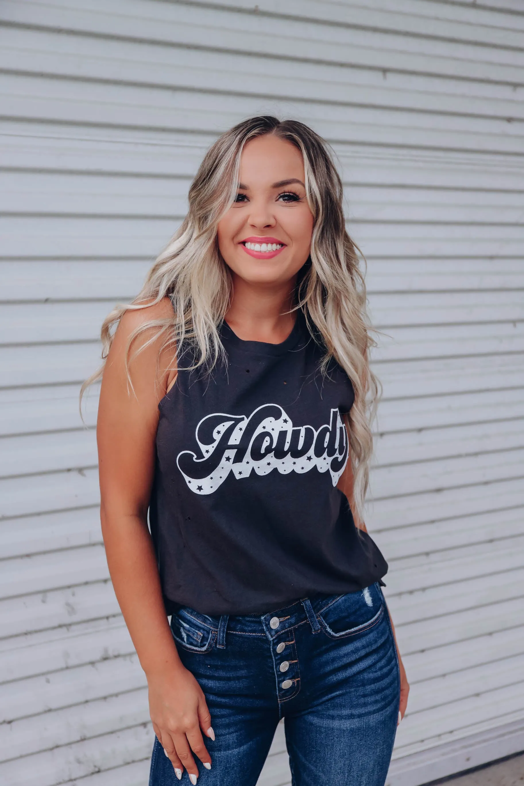 Howdy Distressed Graphic Tank - Black