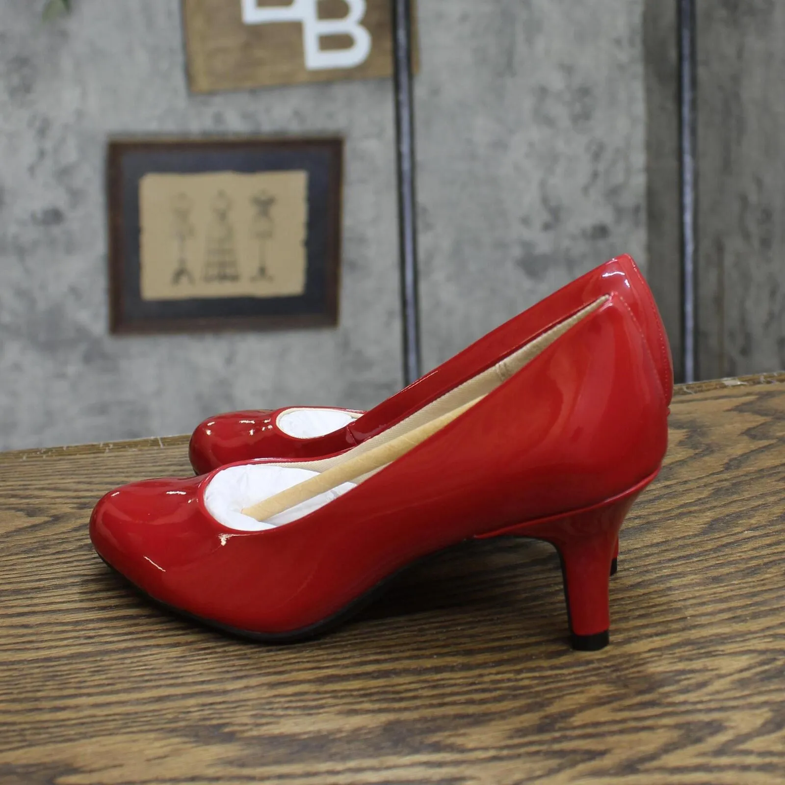 Lifestride Womens Parigi Heels Pumps 5247385-08645 Fire Red Patent 5M