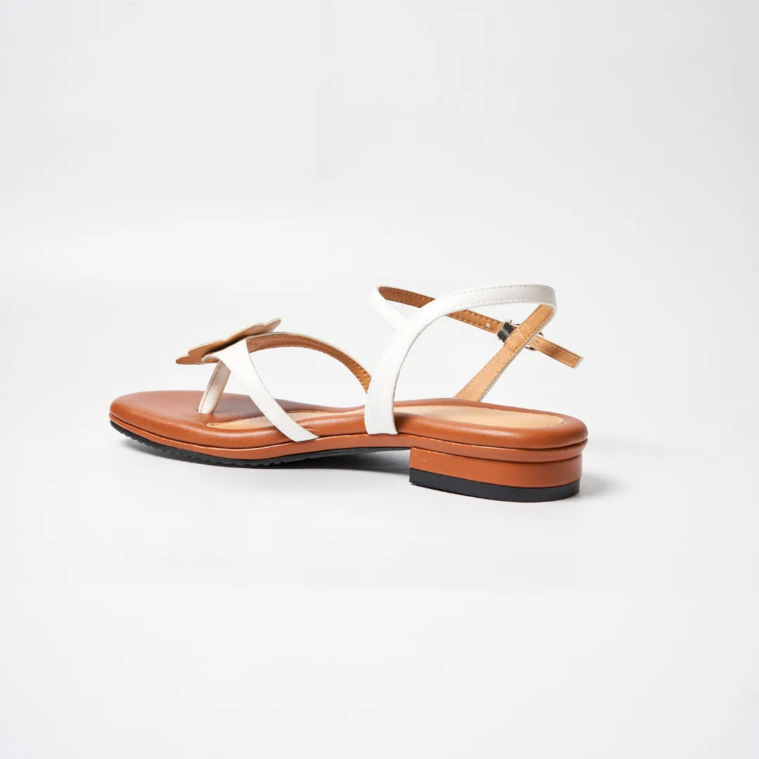 Lovely Lily Sandals in Hana White