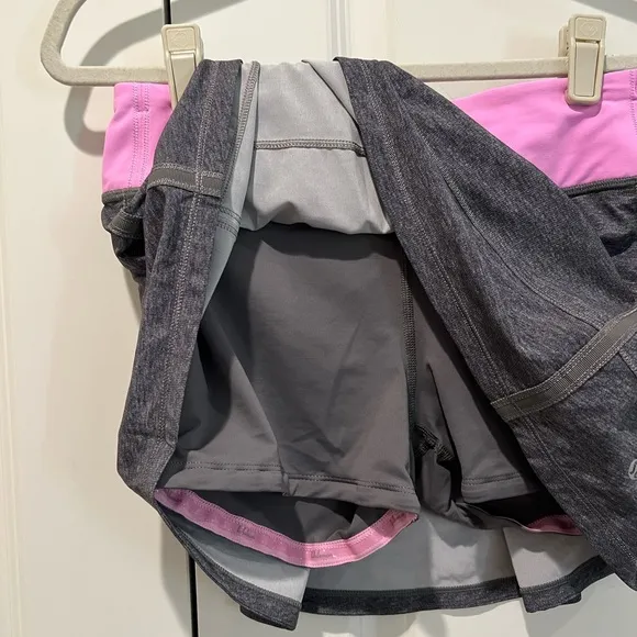 Lululemon Heathered Texture Printed Grey Deep Coal Vintage Pink Pace Rival Skirt