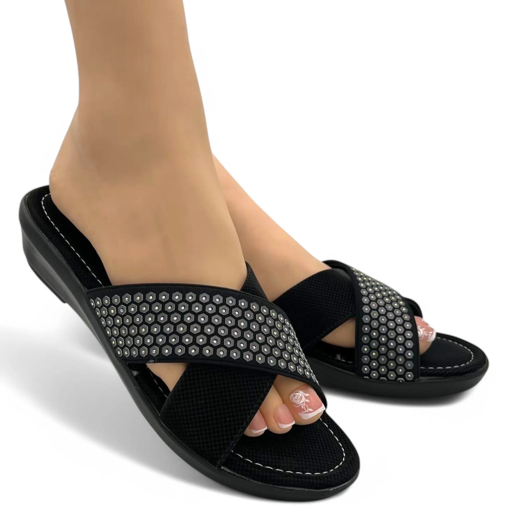 M071 cross slipper