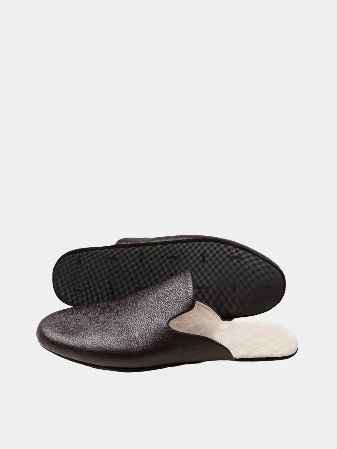 Men's brown travel slippers with case Model 1214 Flotar Leather