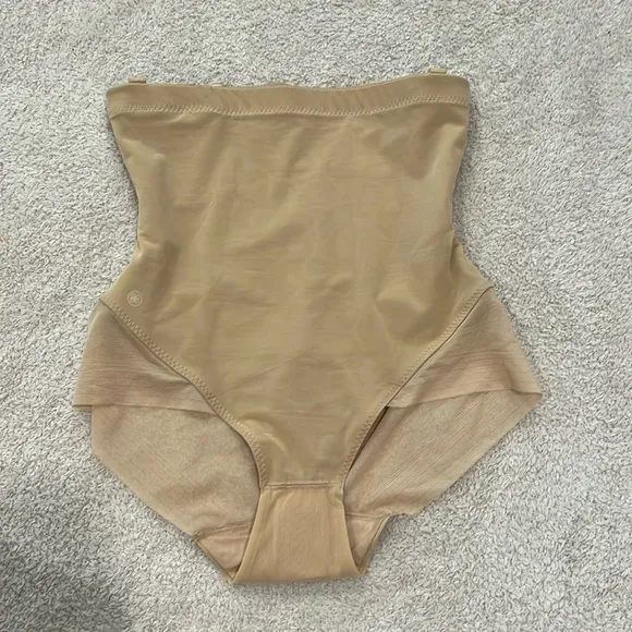 NEW Honey Love Super Power Compression Brief Size Medium