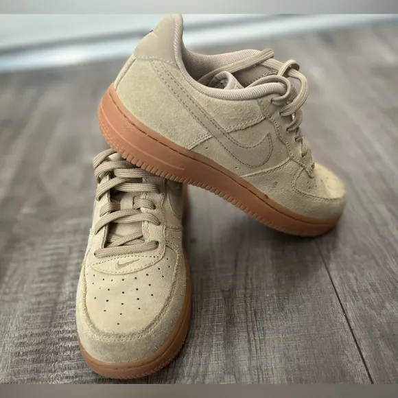 Nike Air forces low top youth