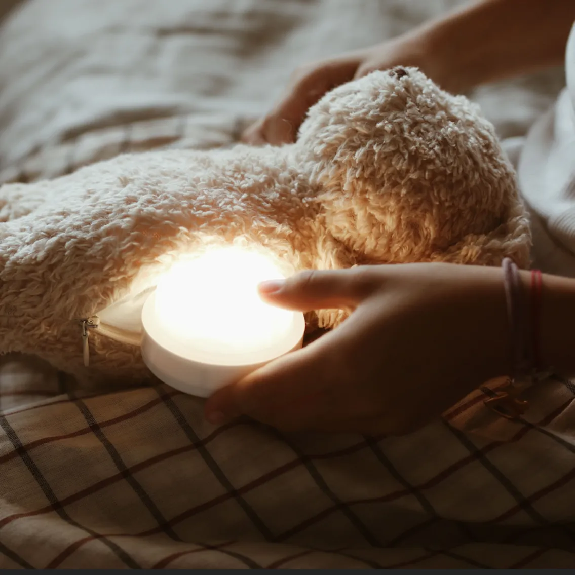 Organic Cotton Humming Bear with Night Light (Polar)