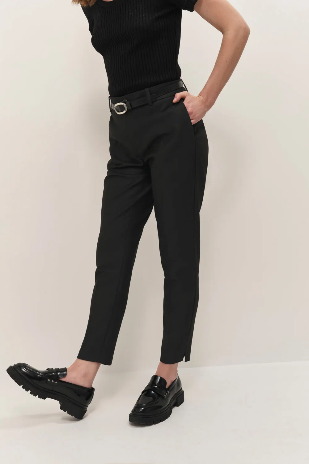 PAN - Pantalon cigarette noir enduit taille haute 7/8e
