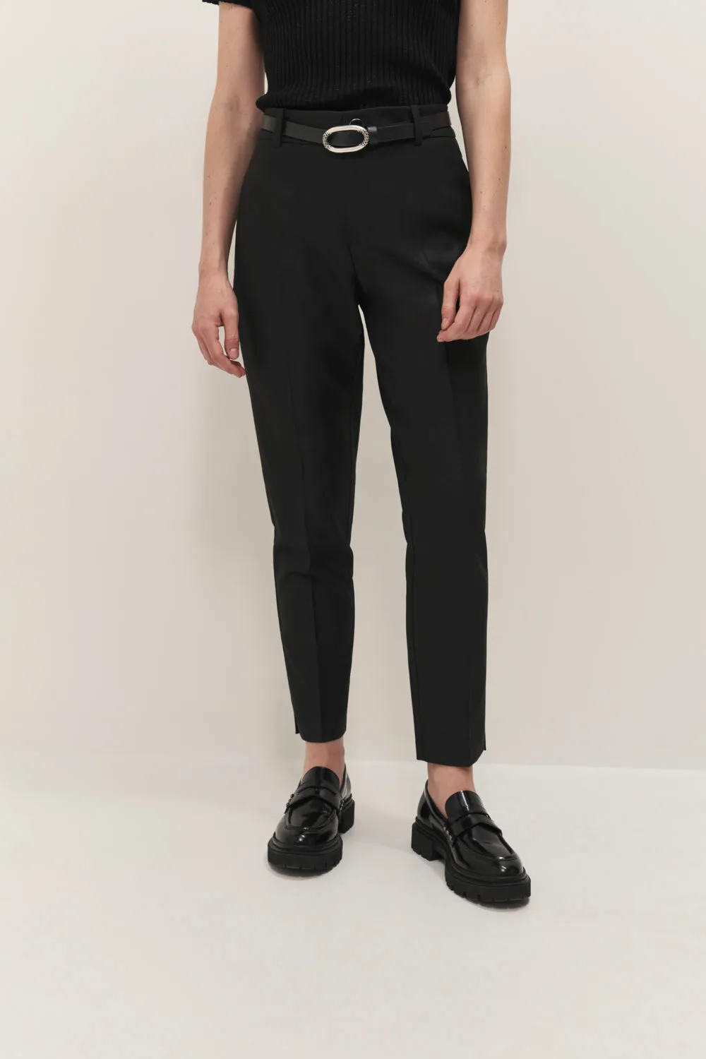 PAN - Pantalon cigarette noir enduit taille haute 7/8e