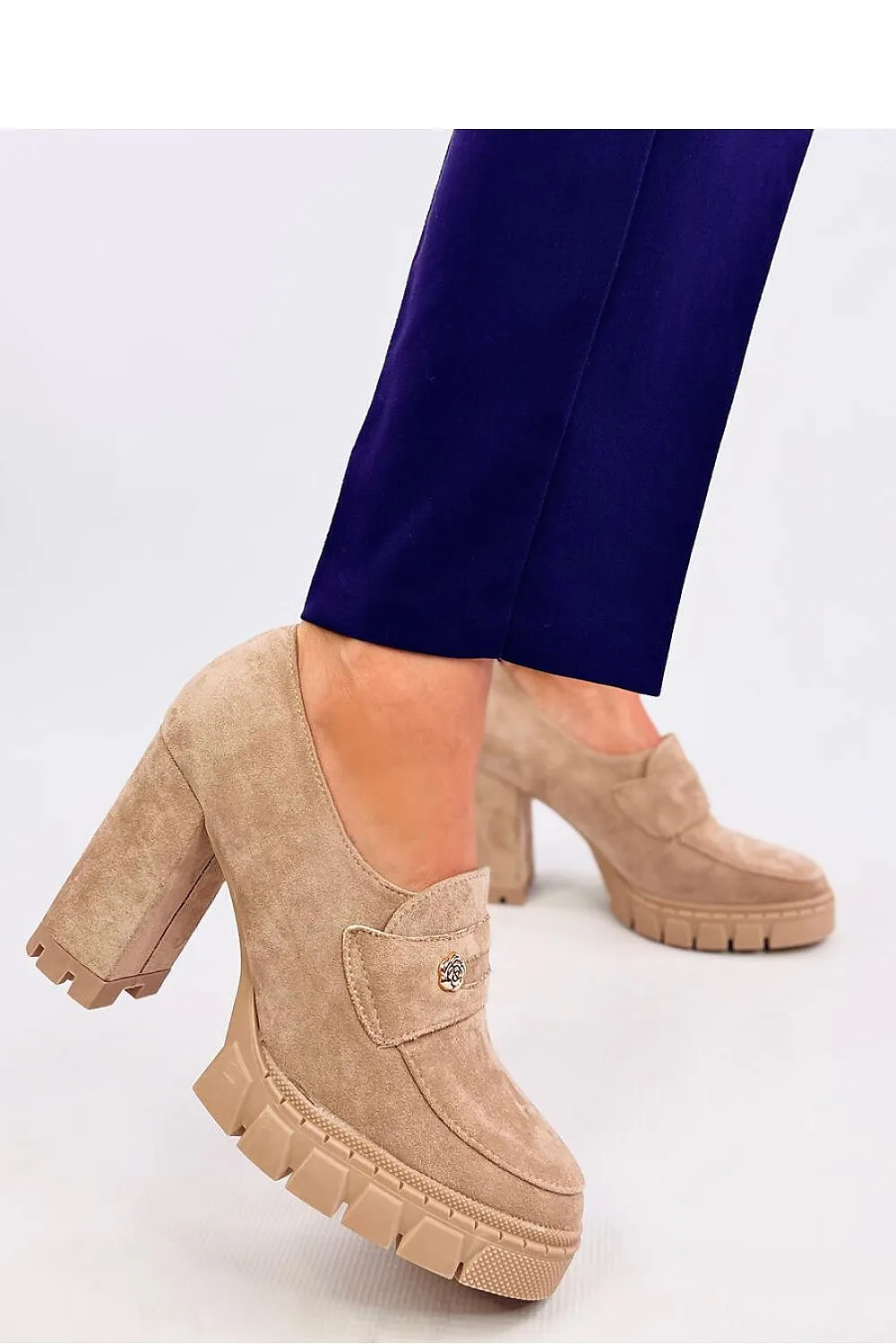 Platform pumps