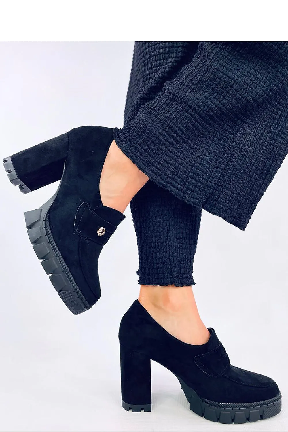 Platform pumps