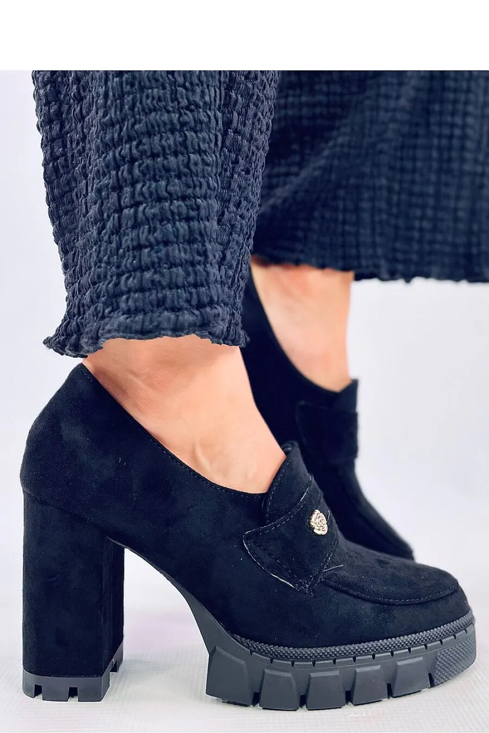 Platform pumps