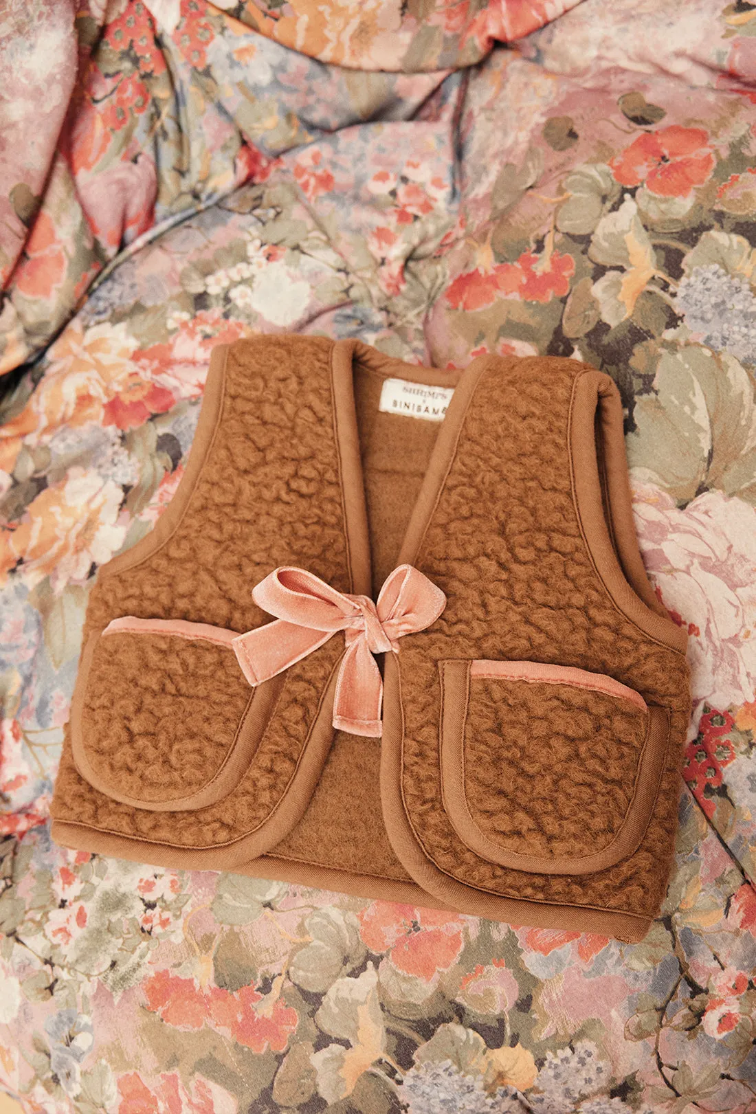 SHRIMPS X BINI BOW SNUGGLEVEST
