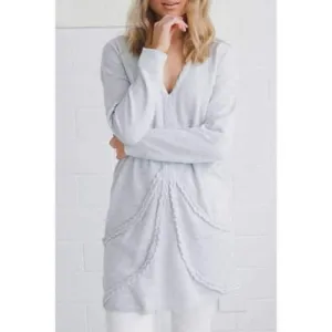 Stylish V-Neck Long Sleeve Solid Color Loose Fitting Women's Sweater Dress - White S
