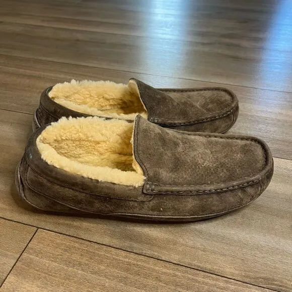 UGG Ascot Brown Suede Casual Slipper Men’s 10