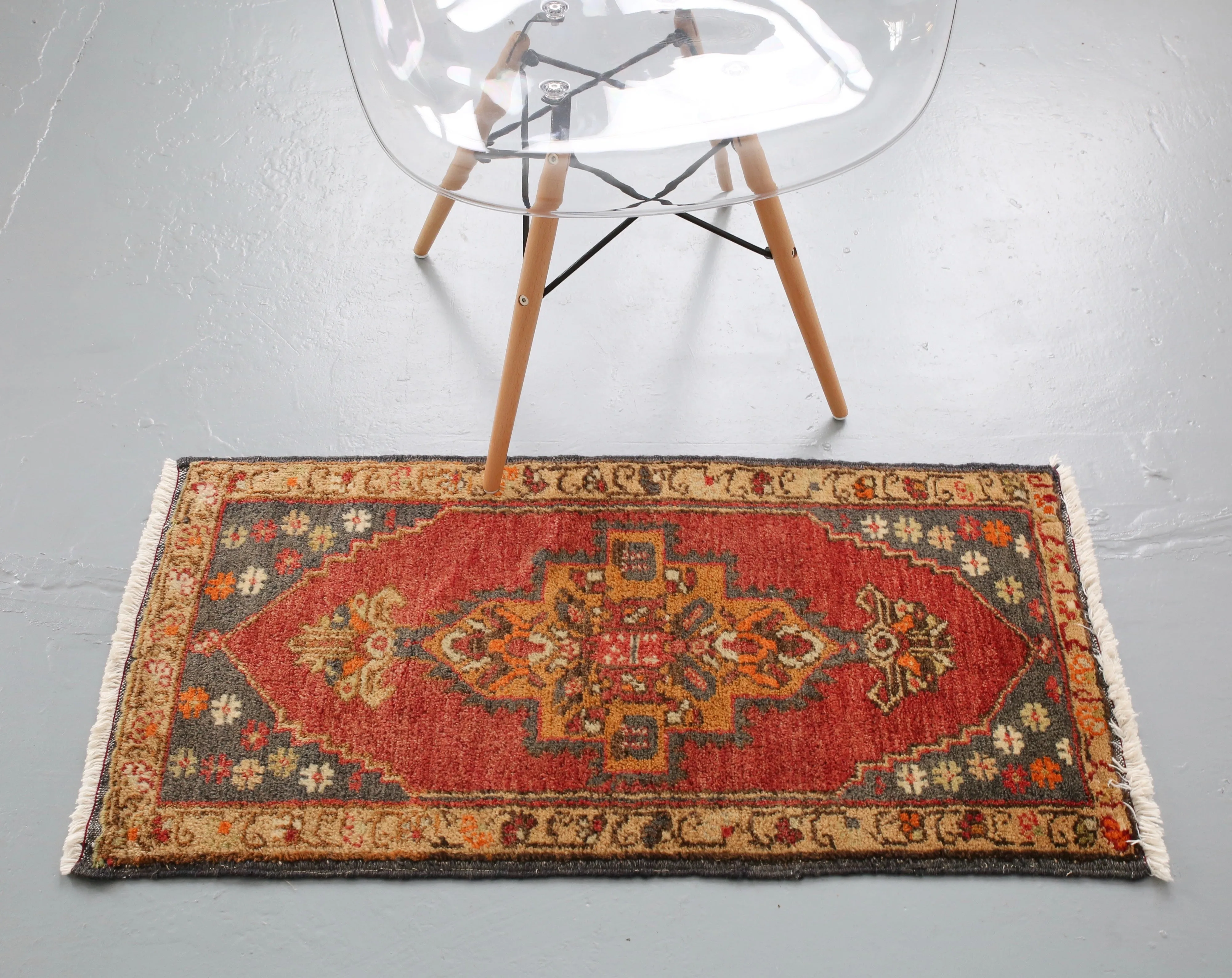 Vintage Mini Turkish Rug 1.8ftx3.5ft