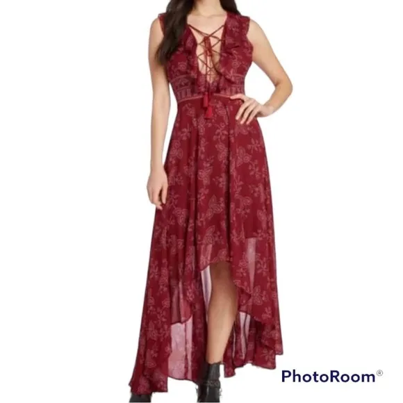 Willow &amp; Clay Red paisley floral ruffled lace-up high low lace up stylish dress